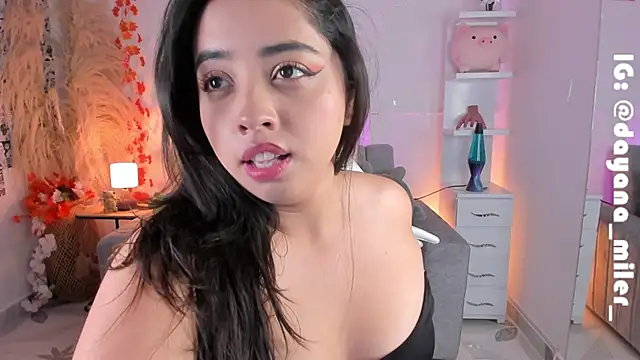 Snapshot of _dayana_miler chatting on 01/06/25, 01:31 dayana miler online show from 01/06/25, 01:31