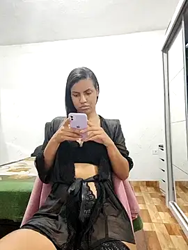 Bella Anjoss online show from 12/15/24, 01:24