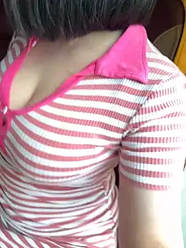 Snapshot of May-Squirt chatting on 03/11/25, 06:00 May-Squirt online show from 03/11/25, 06:00