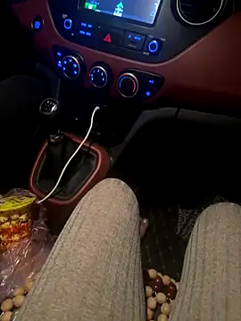 Snapshot of May-Squirt chatting on 10/23/25, 06:28 May-Squirt online show from 10/23/25, 06:28