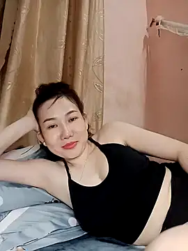 Snapshot of Ana_love2000 chatting on 02/16/25, 12:10 Ana love2000 online show from 02/16/25, 12:10