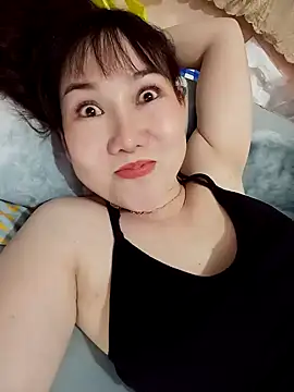 Snapshot of Ana_love2000 chatting on 02/20/25, 04:03 Ana love2000 online show from 02/20/25, 04:03