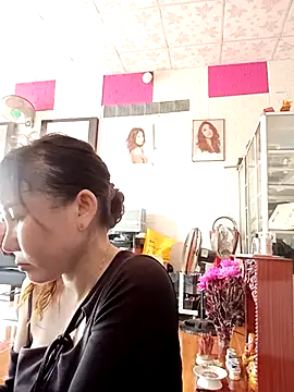 Snapshot of Ana_love2000 chatting on 03/01/25, 08:45 Ana love2000 online show from 03/01/25, 08:45