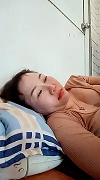 Snapshot of Ana_love2000 chatting on 03/02/25, 08:27 Ana love2000 online show from 03/02/25, 08:27