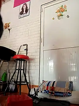 Snapshot of Ana_love2000 chatting on 03/04/25, 01:23 Ana love2000 online show from 03/04/25, 01:23