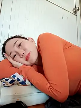 Snapshot of Ana_love2000 chatting on 03/04/25, 04:27 Ana love2000 online show from 03/04/25, 04:27