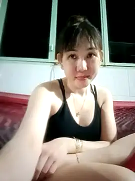 Snapshot of Ana_love2000 chatting on 03/08/25, 12:09 Ana love2000 online show from 03/08/25, 12:09