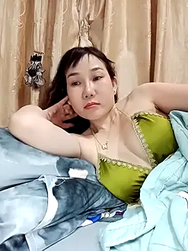 Snapshot of Ana_love2000 chatting on 09/13/25, 03:23 Ana love2000 online show from 09/13/25, 03:23