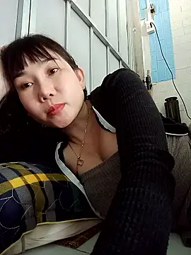 Snapshot of Ana_love2000 chatting on 10/03/25, 02:08 Ana love2000 online show from 10/03/25, 02:08