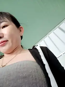 Snapshot of Ana_love2000 chatting on 10/11/25, 03:06 Ana love2000 online show from 10/11/25, 03:06