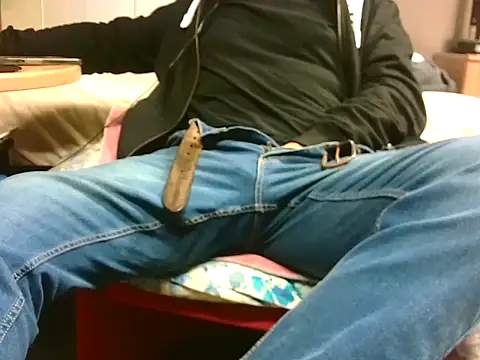 Giulio35 Pika online show from 02/15/26, 04:36