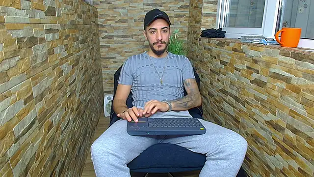AndrewBanner online show from 01/14/25, 04:47