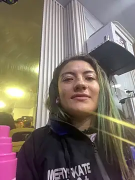 Broklinwhite  online show from 06/28/26, 01:50
