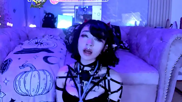 zephirahabney online show from 01/30/25, 08:10