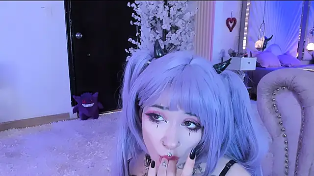 zephirahabney online show from 02/28/25, 01:47