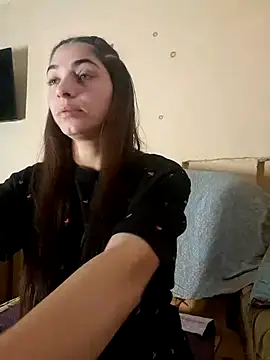 Snapshot of AntoniaHottie chatting on 12/28/24, 10:25 AntoniaHottie online show from 12/28/24, 10:25