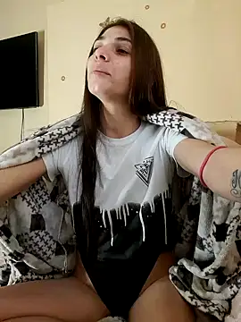 Snapshot of AntoniaHottie chatting on 02/12/25, 01:48 AntoniaHottie online show from 02/12/25, 01:48