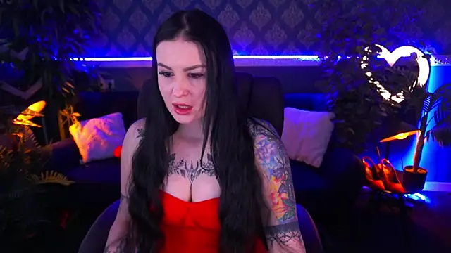 Snapshot of AmberDismond chatting on 03/10/25, 01:32 AmberDismond online show from 03/10/25, 01:32