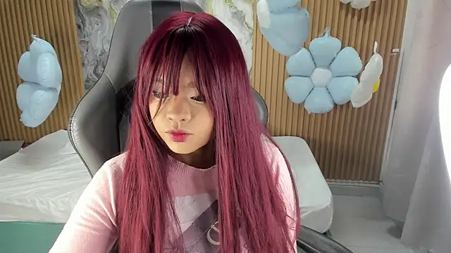 Lili 16 online show from 04/23/26, 11:09