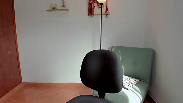 Lilabril online show from 12/20/24, 08:01