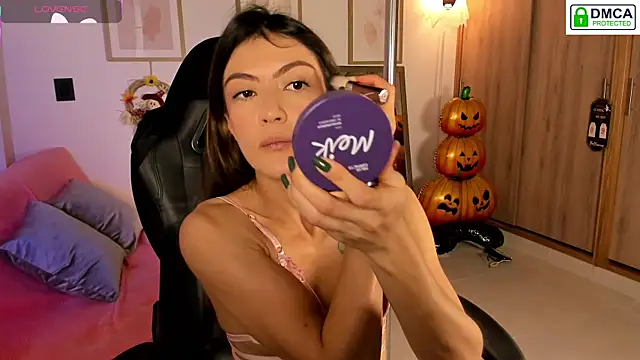 Lilabril online show from 10/22/25, 02:39