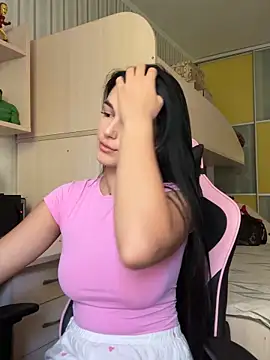 Julietta a online show from 09/19/25, 07:10