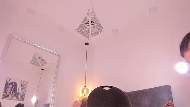 Isabella francoo online show from 09/21/25, 11:56