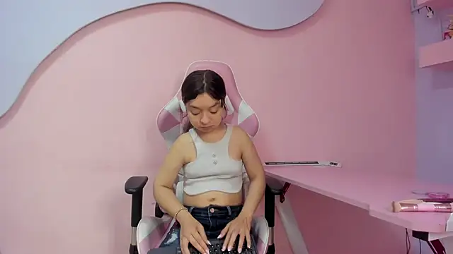 CharlotteMuller online show from 02/24/26, 07:34