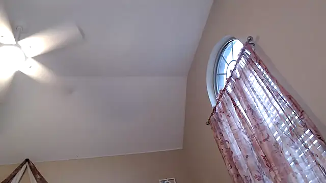 Snapshot of TheAsianFantasy chatting on 12/01/24, 11:14 TheAsianFantasy online show from 12/01/24, 11:14