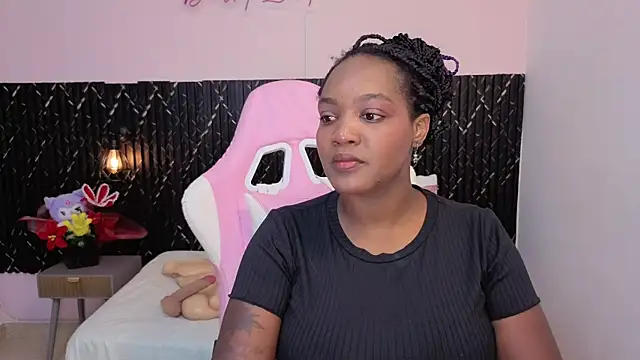 chanel brunette online show from 03/26/26, 07:19