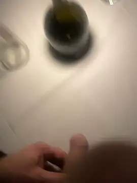 Snapshot of Edosxxl chatting on 01/10/25, 02:04 Edosxxl online show from 01/10/25, 02:04