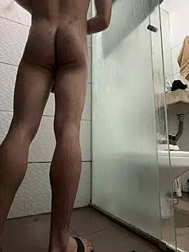 Snapshot of Deuscatorze chatting on 01/14/25, 02:08 Deuscatorze online show from 01/14/25, 02:08