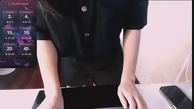 Snapshot of Lee_Mi chatting on 03/05/25, 02:01 Lee Mi online show from 03/05/25, 02:01