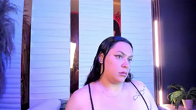 Biiancacox online show from 10/25/25, 02:52