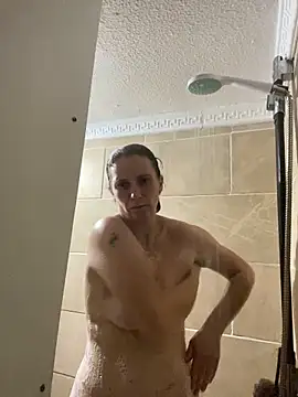 Snapshot of WreckedCrop chatting on 01/09/25, 12:52 WreckedCrop online show from 01/09/25, 12:52