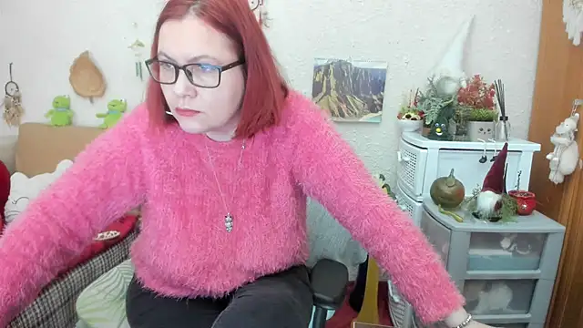 Snapshot of PlayfullMature chatting on 03/05/25, 10:44 PlayfullMature online show from 03/05/25, 10:44