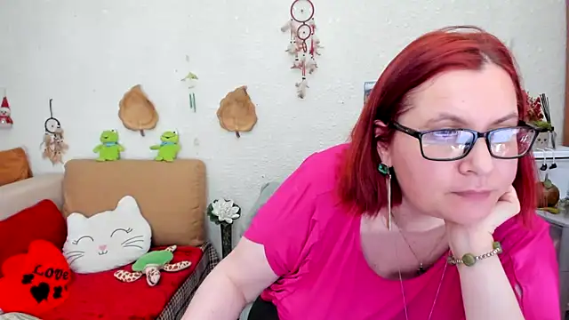 Snapshot of PlayfullMature chatting on 03/10/25, 02:17 PlayfullMature online show from 03/10/25, 02:17