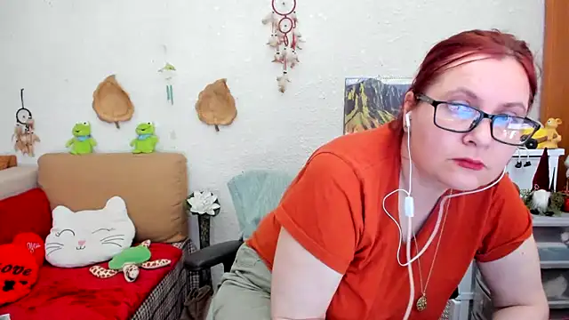 Snapshot of PlayfullMature chatting on 03/13/25, 06:45 PlayfullMature online show from 03/13/25, 06:45