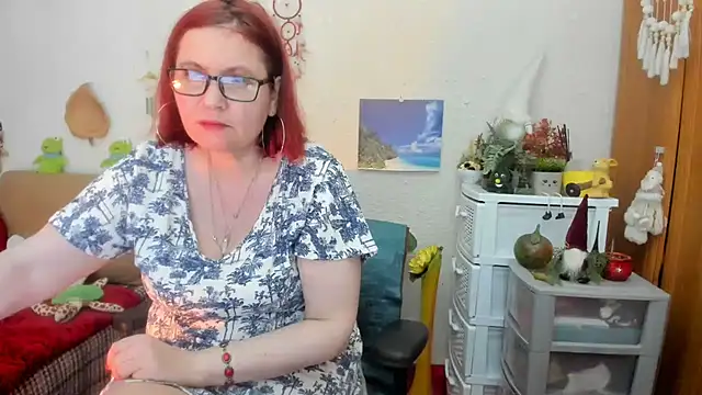 Snapshot of PlayfullMature chatting on 03/22/25, 04:14 PlayfullMature online show from 03/22/25, 04:14