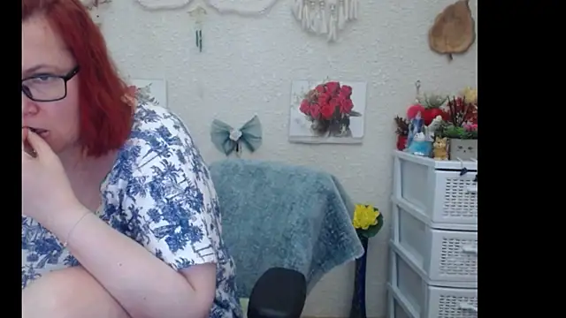 Snapshot of PlayfullMature chatting on 09/09/25, 01:54 PlayfullMature online show from 09/09/25, 01:54