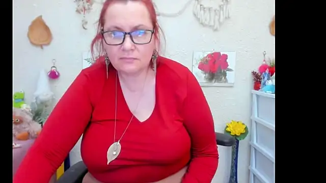 Snapshot of PlayfullMature chatting on 09/12/25, 02:28 PlayfullMature online show from 09/12/25, 02:28