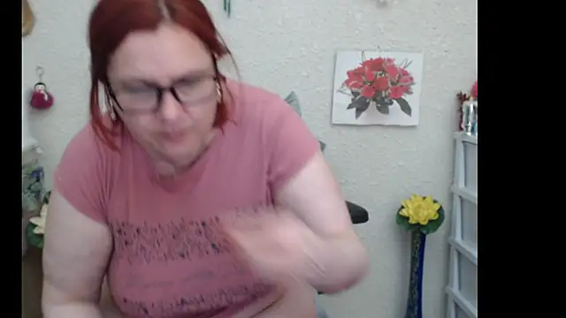 Snapshot of PlayfullMature chatting on 09/23/25, 10:46 PlayfullMature online show from 09/23/25, 10:46