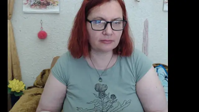 Snapshot of PlayfullMature chatting on 10/14/25, 03:57 PlayfullMature online show from 10/14/25, 03:57