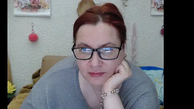 Snapshot of PlayfullMature chatting on 10/16/25, 02:34 PlayfullMature online show from 10/16/25, 02:34