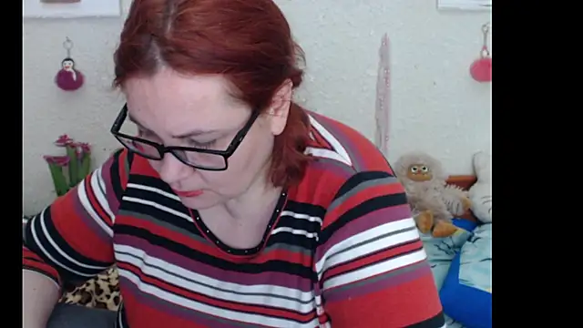 Snapshot of PlayfullMature chatting on 12/05/25, 02:20 PlayfullMature online show from 12/05/25, 02:20