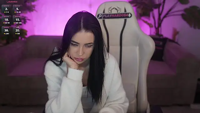 Tina Breeze online show from 04/16/26, 07:42