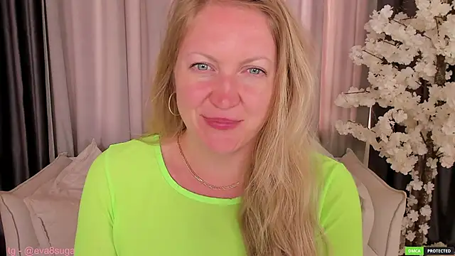 Snapshot of sugamomy chatting on 02/28/25, 03:37 sugamomy online show from 02/28/25, 03:37