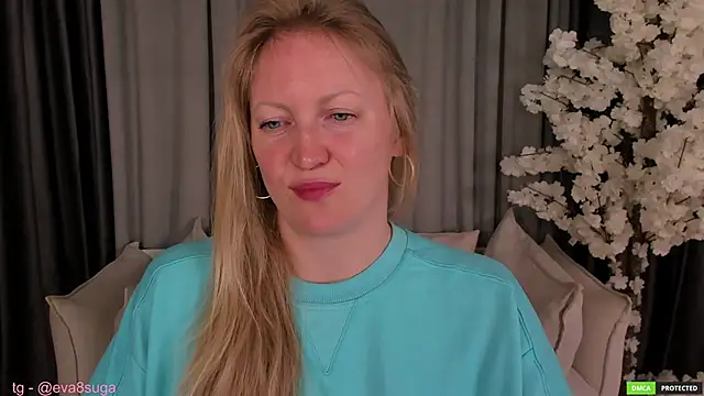 Snapshot of sugamomy chatting on 03/21/25, 11:45 sugamomy online show from 03/21/25, 11:45