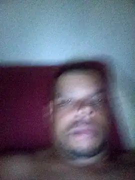 Snapshot of Widson321 chatting on 11/30/25, 01:42 Widson321 online show from 11/30/25, 01:42