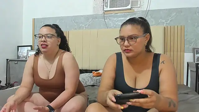 Snapshot of Danielaandximena chatting on 08/01/26, 04:23 Danielaandximena online show from 08/01/26, 04:23